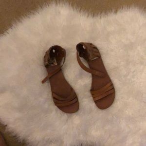 Brown straps flat sandal